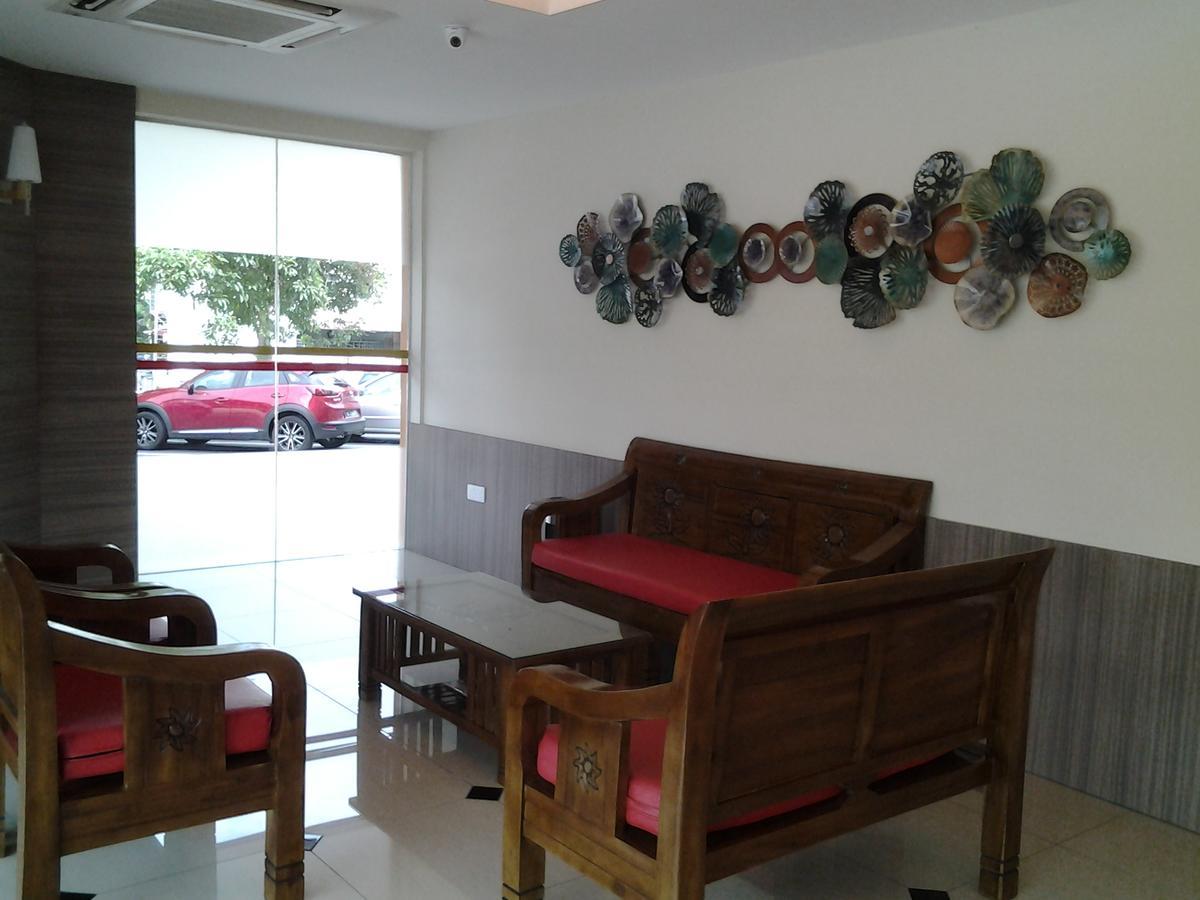 Suria Seremban Hotel Extérieur photo